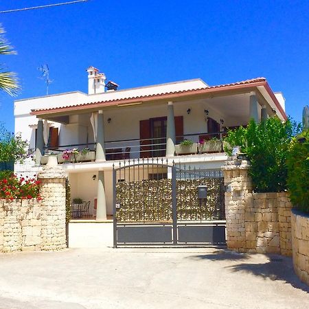 B&B All'Ombra Degli Ulivi 오스투니 외부 사진