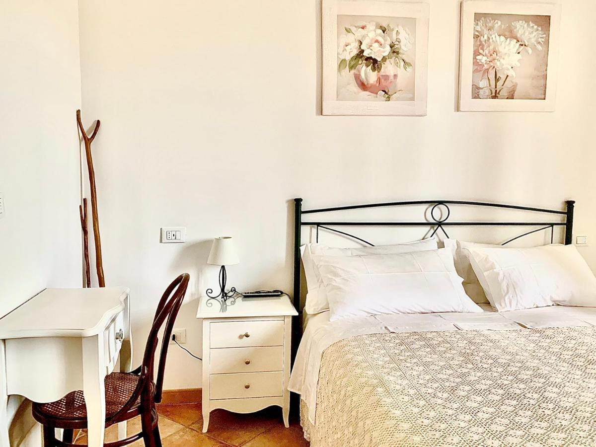 B&B All'Ombra Degli Ulivi 오스투니 외부 사진